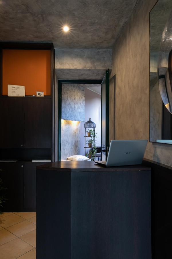 Hotel Del Corso Боргоманеро Экстерьер фото